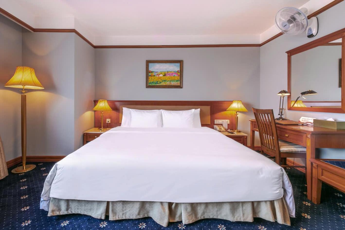 A25 Luxury Hotel Ханой Экстерьер фото